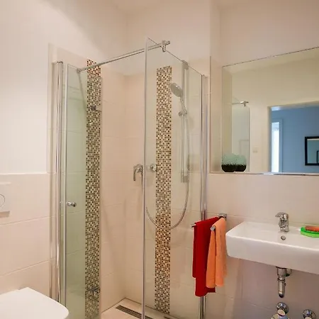 Exklusive Und Helle Ferienwohnung In Leipzigs Sudvorstadt Апартаменты Лейпциг